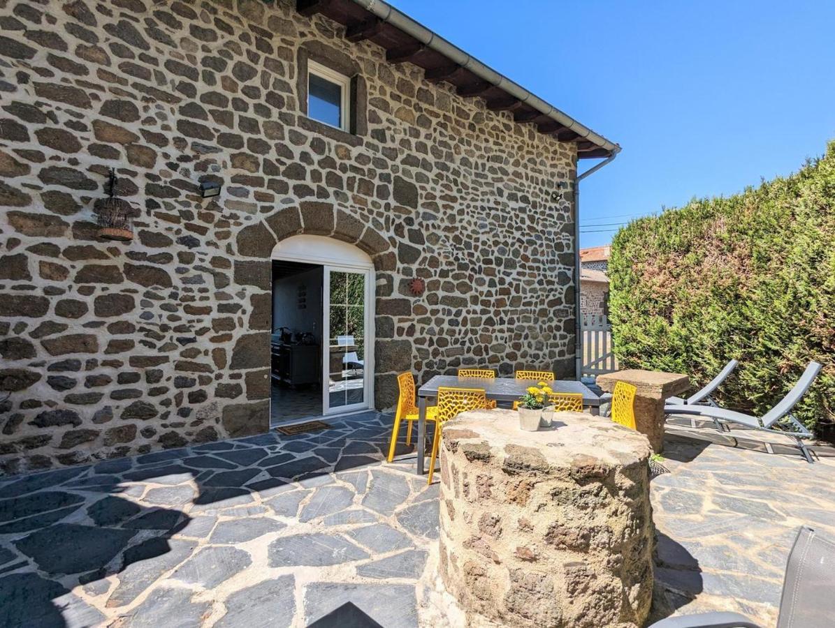 Maison Du Soleil Chez Isa Polignac (Haute-Loire) Exterior foto